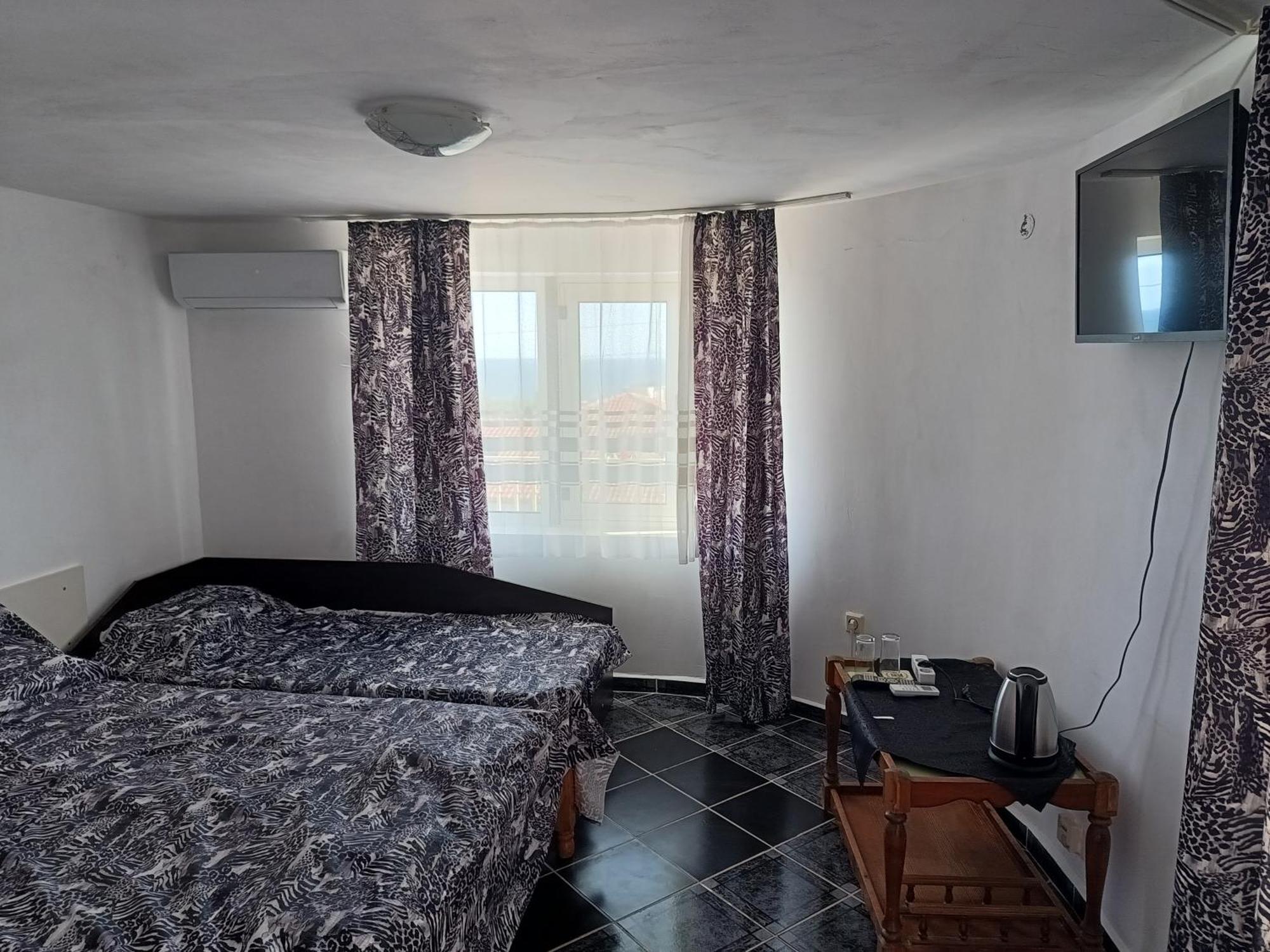 Eli Guest House Balchik Exterior photo